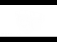 Aluminum bottle rinsing, filling and capping integrated machine