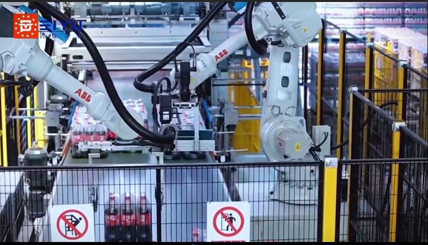 High Speed Fully Automatic Carbonated Beverage Single Column Palletizer For Coca-Cola Production Line With Marshaling Station Before Palletizing