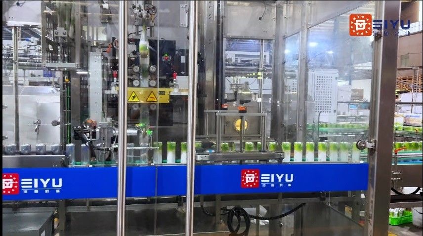 22000 Cans / hour Can Sleeve Labeling Machine Can Sleeve Labeler For Vietnam Coconut Water Beverage Production Line Customer Site