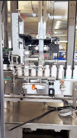 High Speed Roller Automatic Sleeving Machine Pack Up To 58000 Containers Per Hour Peiyu 6th Generation Sleeve Labeling Machine Sleeve Labeling Solution For Aseptic Lines