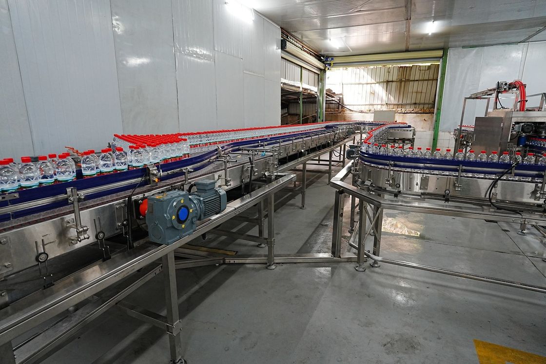 Bottle Conveyor System Conveyor Line For 24000BPH Bottled Water Production Line