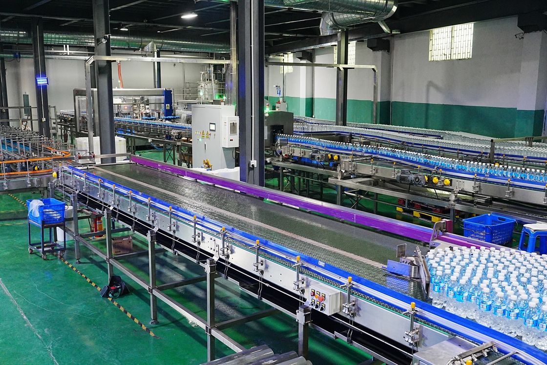 Dynamic Buffer Platform Conveyor System For 60000BPH Bottled Water Production Line