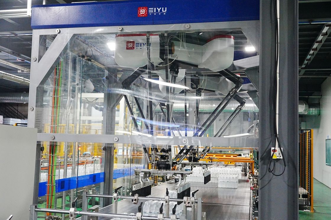 Marshalling Station And Single Column Palletizer For 48000BPH Bottled Water Production Line