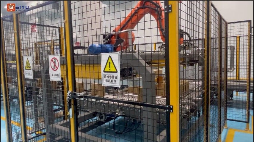 Robotic Palletizing System Robotic Palletizer Multi-axls Industry Robot For PET Bottled Juice Soft Drink Production Line