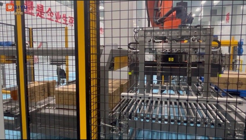 Robotic Palletizing System Robotic Palletizer Multi-axls Industry Robot For PET Bottled Juice Soft Drink Production Line