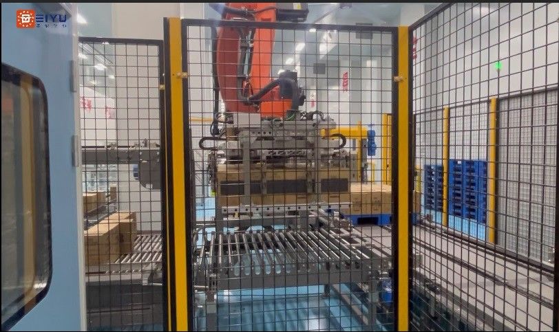Robotic Palletizing System Robotic Palletizer Multi-axls Industry Robot For PET Bottled Juice Soft Drink Production Line