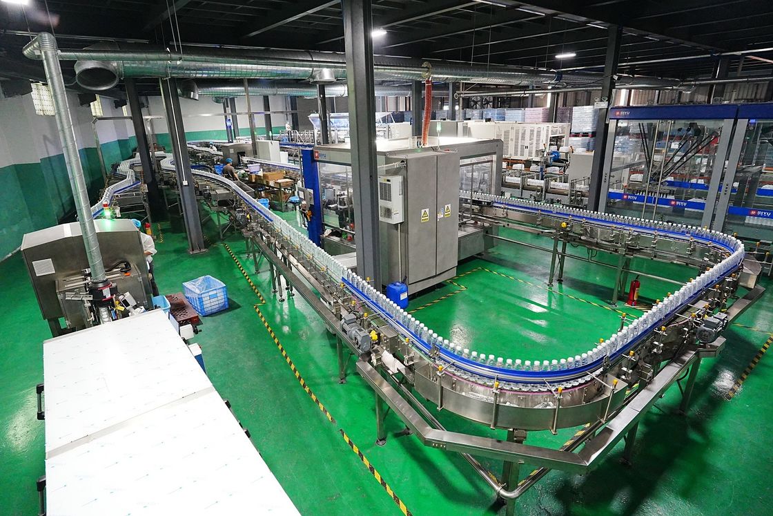 48,000 Bottles Per Hour Bottled Water Production Full Line Including Water Treatment System And Blowing, Filling And Capping System Customer Site
