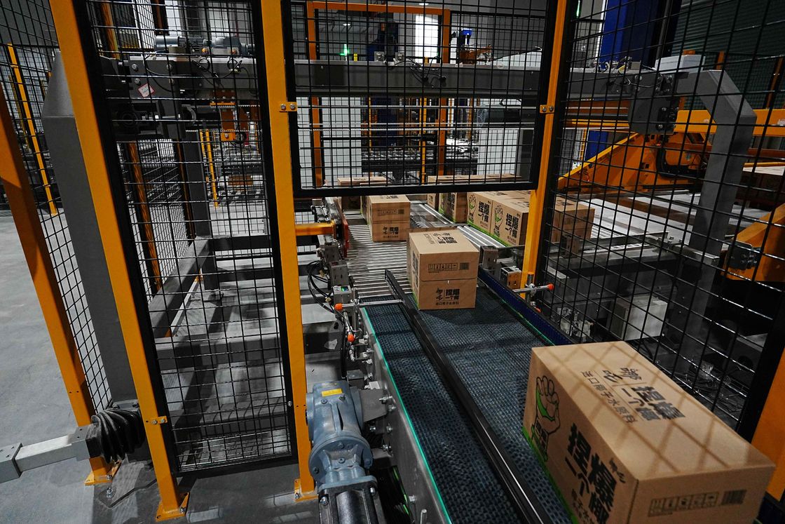 Single-Lane Gantry Palletizer For 18,000 BPH Beverage Aseptic Line Efficient & Reliable Automation