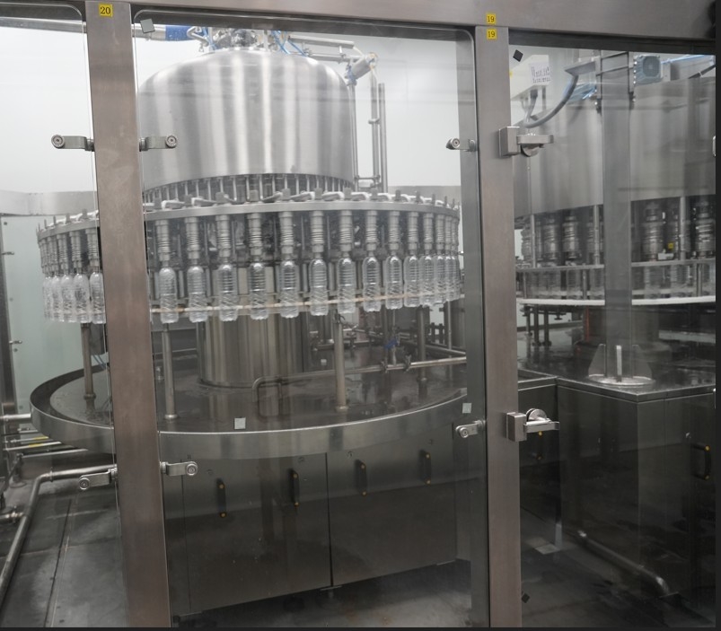 High-Speed 36,000 BPH PET Bottle Filler Precision & Efficiency for Modern Bottling Plants