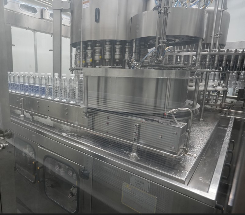 High-Speed Food-grade Capping System For 42,000 BPH Bottled Water Production Lines
