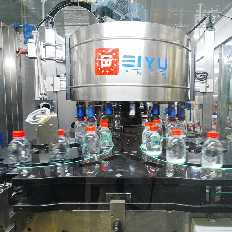 24000BPH Hot Melt Glue Labeler Machine Adhesive Labeling Machine With Multi Roll Feeding System