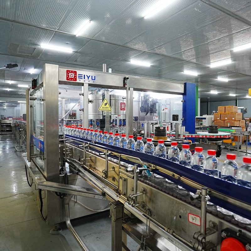 24000BPH Hot Melt Glue Labeler Machine Adhesive Labeling Machine With Multi Roll Feeding System