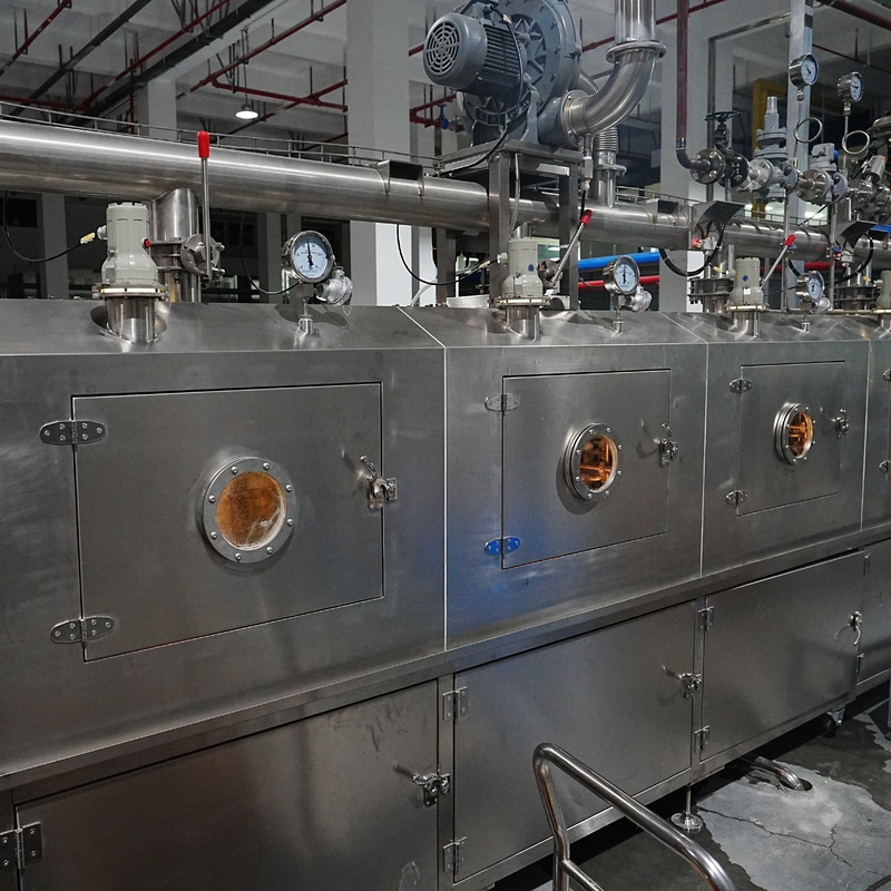 High-speed Fully Automatic Shrink Sleeve Label Labeling Machine For Orange Juice Beverage Production Line Customer Site