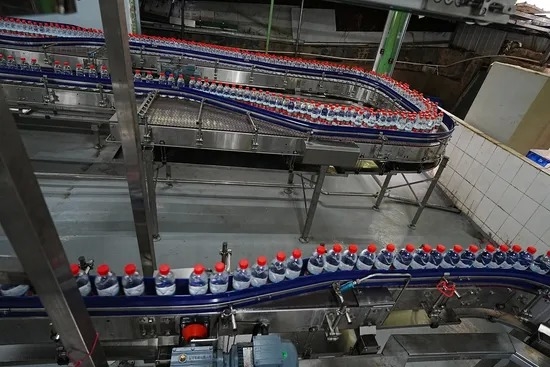 24000bph Full Automatic Bottled Water Production Line with 6000-72000bph Capacity and 100-2000ml Container Volume
