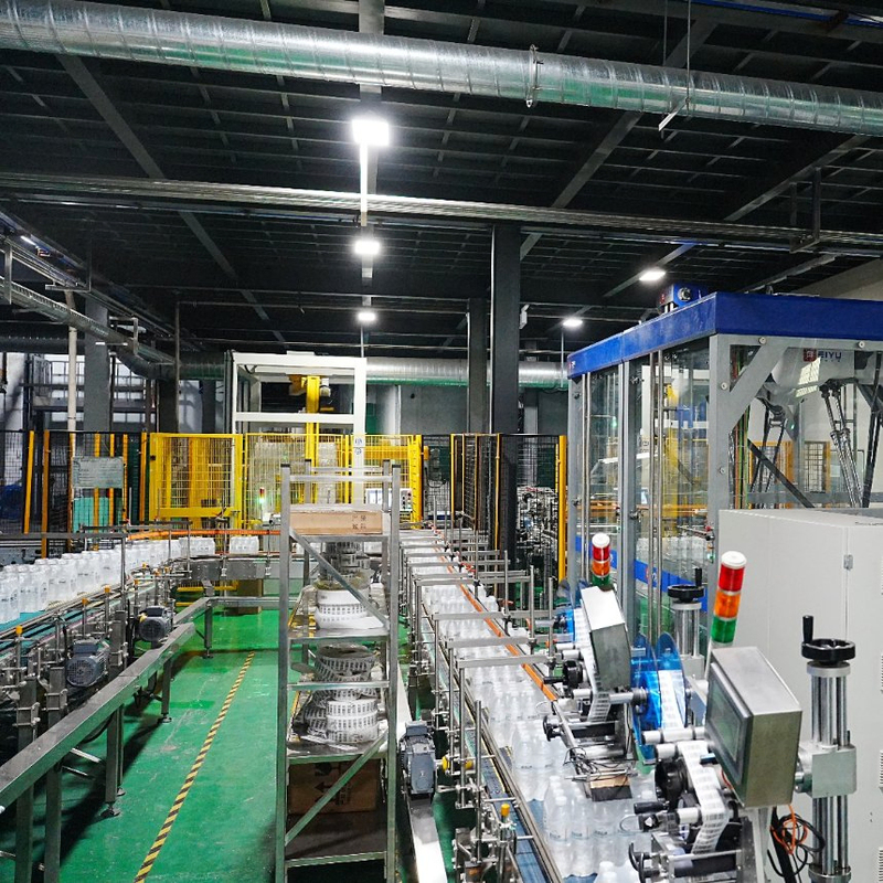 46,000 Bph Full Automatic Bottled Water Production Line with 100-2000ml Capacity and 6000-72000bph Output