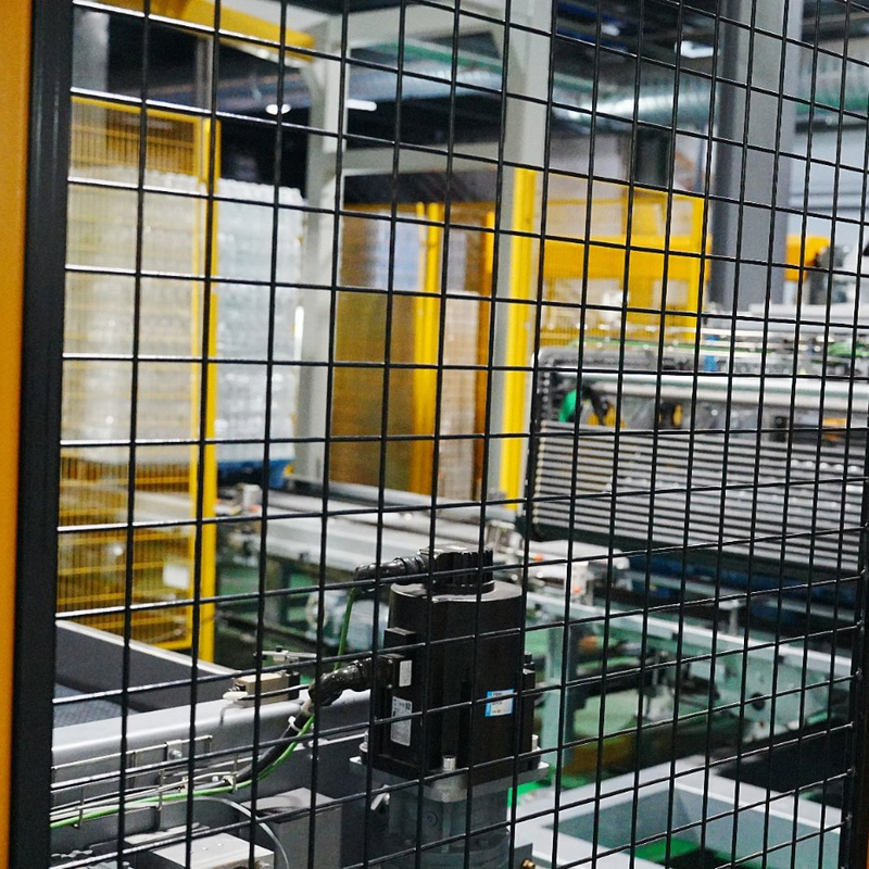 10,000 Bph Full Automatic PE Bottled Water Production Line with 100-2000ml Capacity and 6000-72000bph Output