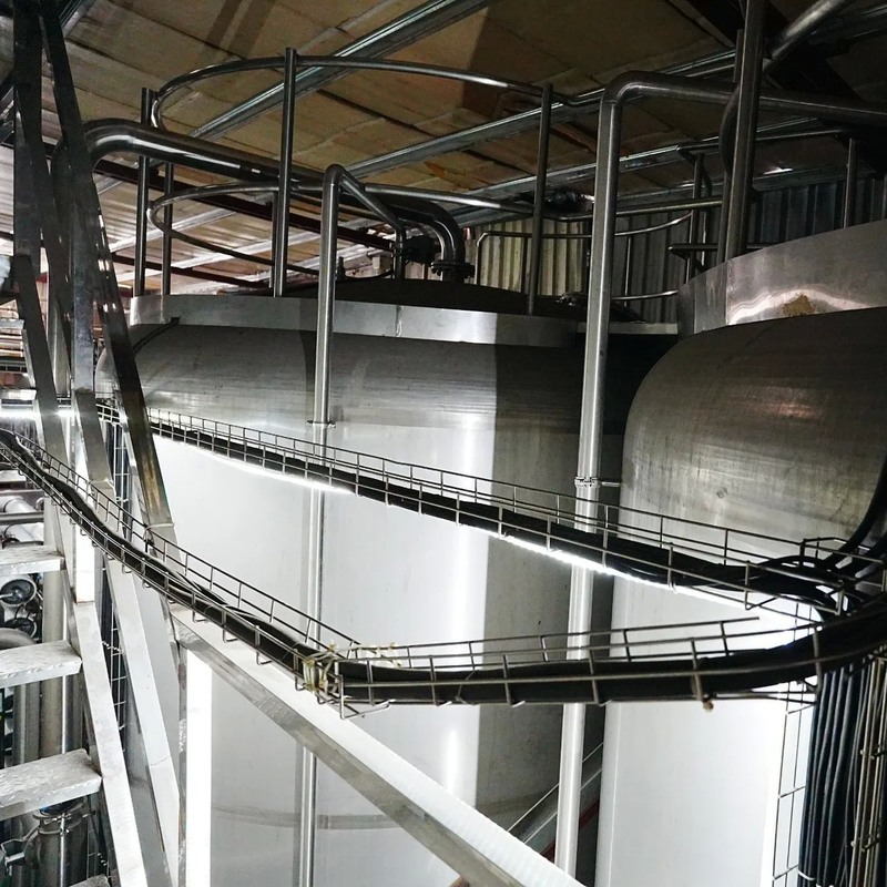 10,000 Bph PET PE Bottle Filling Line with Gravity Filling for Bottled Water Production