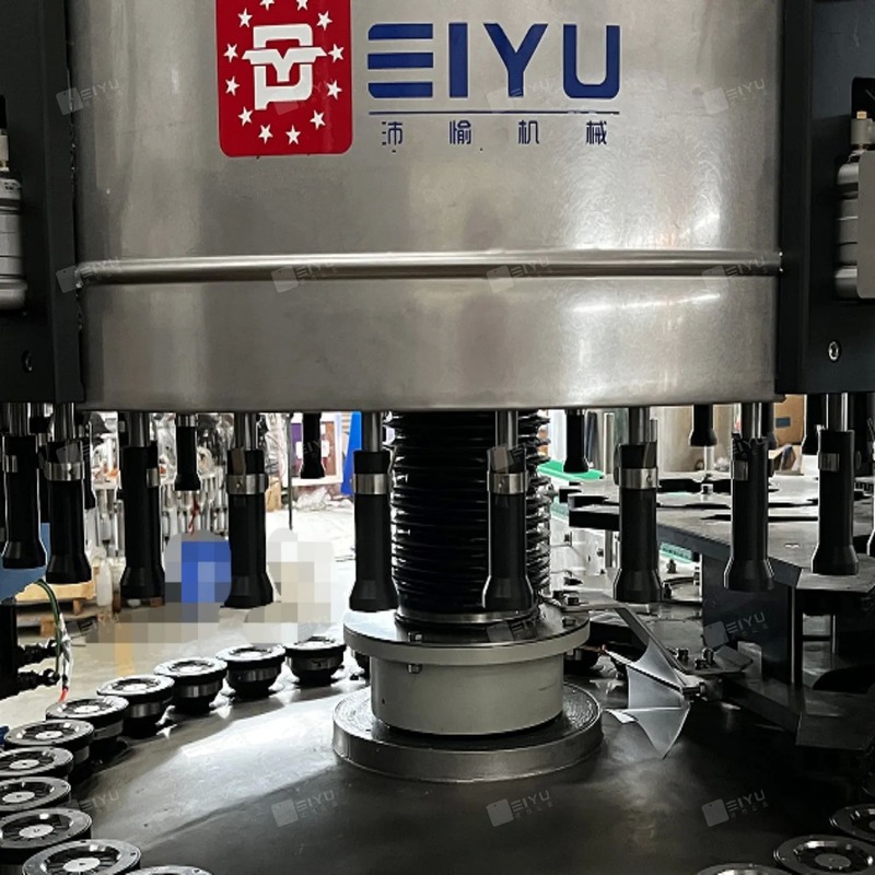 Fully Automatic Rotary Hot Melt Glue Labeling Machine with 3300*3600*2500 mm Dimension for D.50-104mm H 140-325mm Containers and 38kw Power