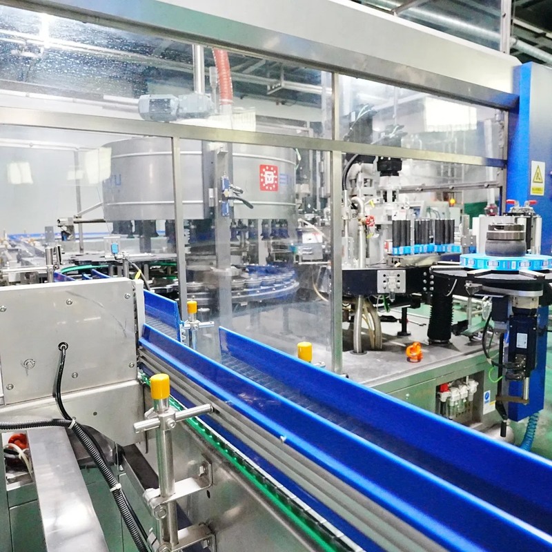 28000bph High Speed Hot Melt Glue Labeling Machine for Square Flat and Round Bottles