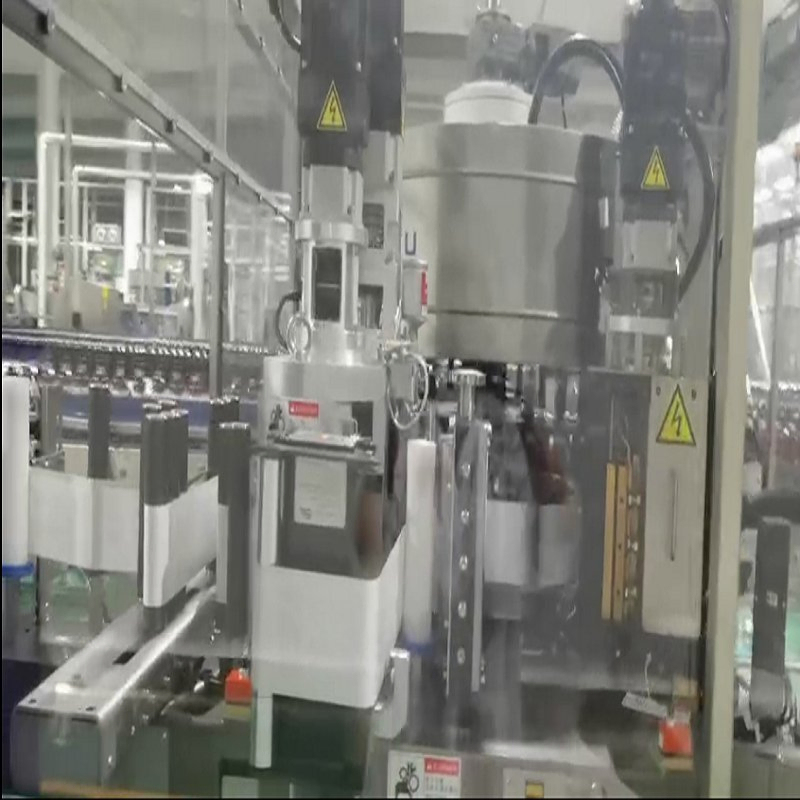 Automatic Hot Melt Glue Labeler with No Bottle No Label Feeding and No Bottle No Glue Application for Wide Application