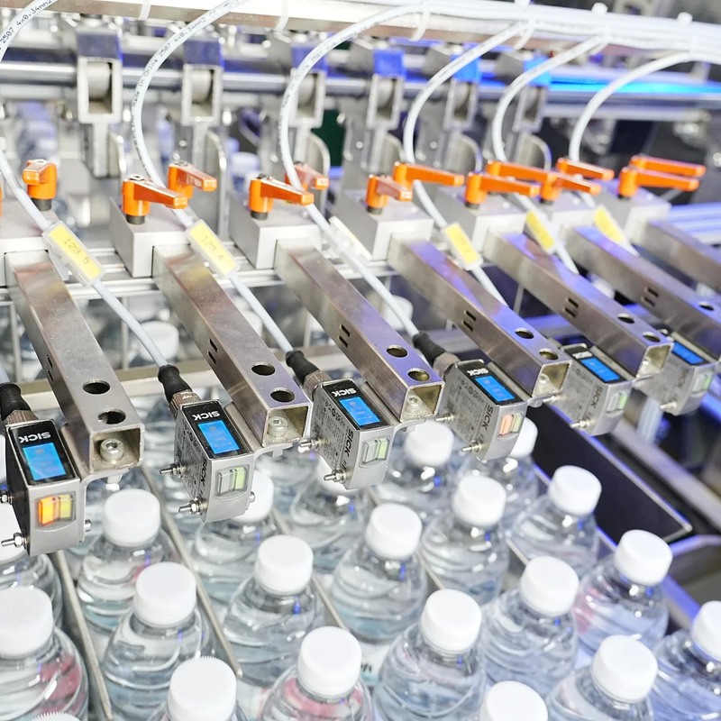 Automatic Shrink Packer with Quartz Heating Tube and Servo Motors Featuring Removable Operation Panel