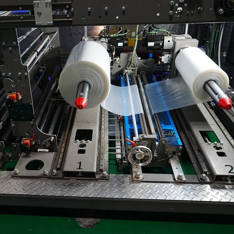 Machine automatique d'emballage à rétrécissement de 25 à 120 paquets/min Capacité 0,6 à 0,8 MPa Pression d'air et hauteur du convoyeur de 1060 mm