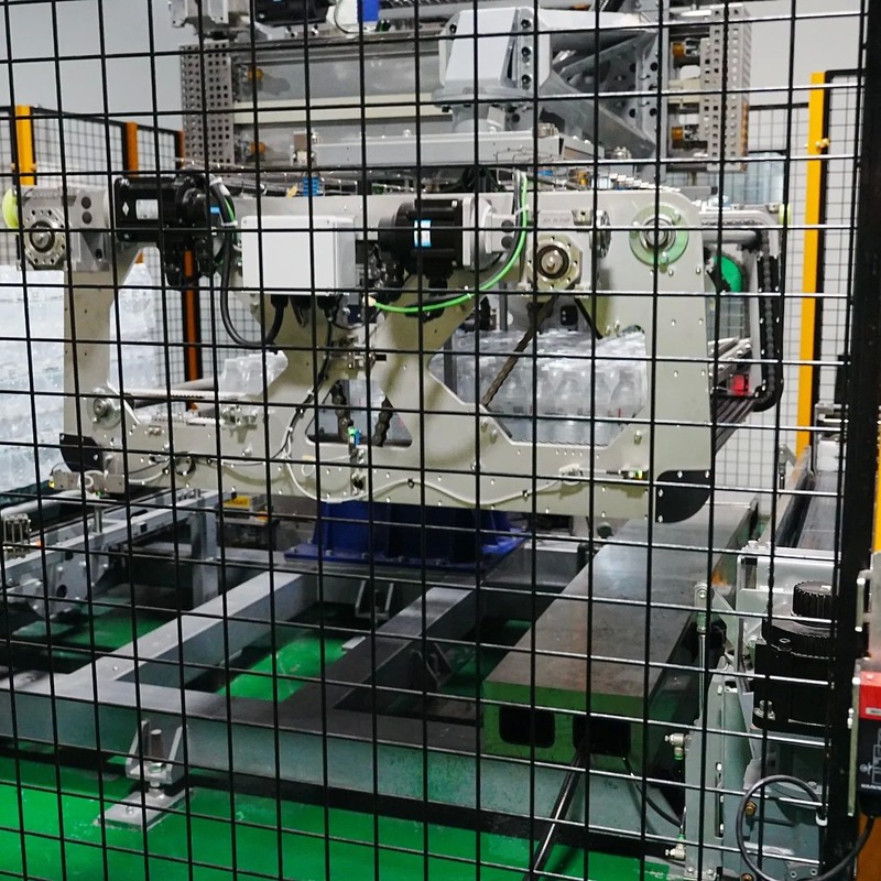 Customized Double-Lane Case Palletizer with Paper Separators for Bottled Water Line