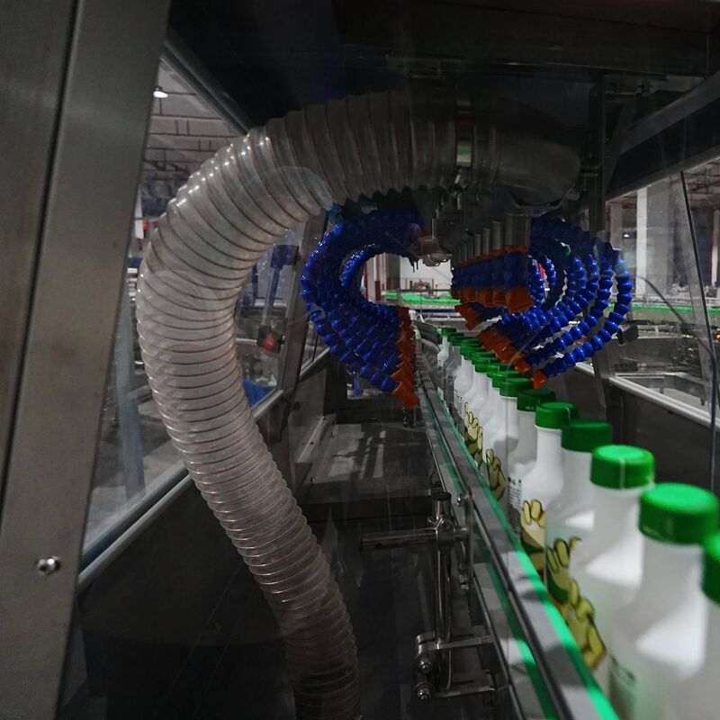 28,000 Bph Fully Automatic SUS304 Beverage Production Line for Carbonated Beverage Processing