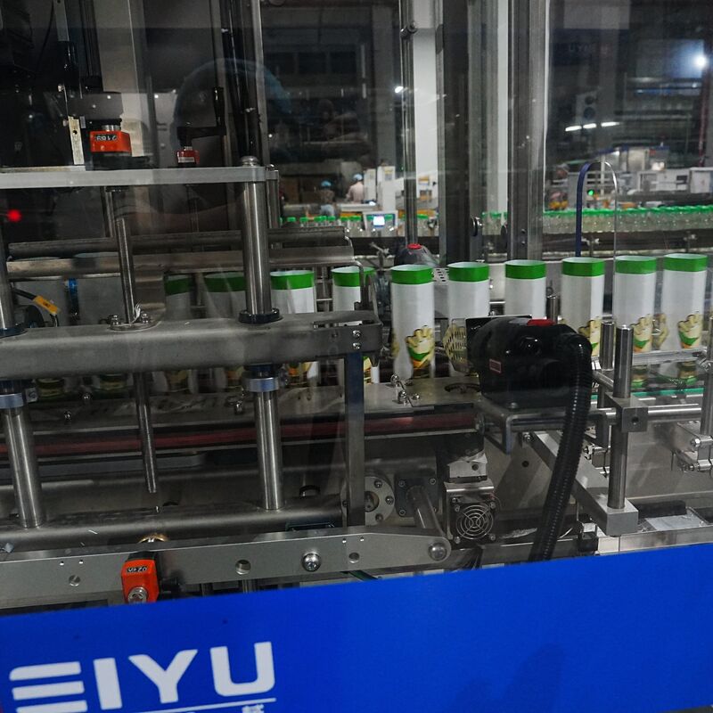 High-Speed Automatic Sleeve Labeling Machine with 600 Bottles/Minute Capacity and ≥99.9% Qualified Rate - Integrated Shrink Tunnel