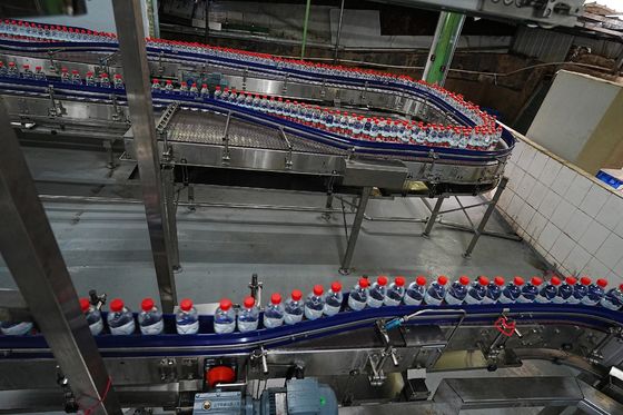 Bottle Conveyor System Conveyor Line For 24000BPH Bottled Water Production Line