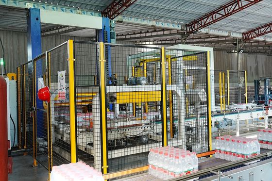 Single Lane Gantry Palletizer Gantry Palletizing System For 24000BPH Bottled Water Production Line
